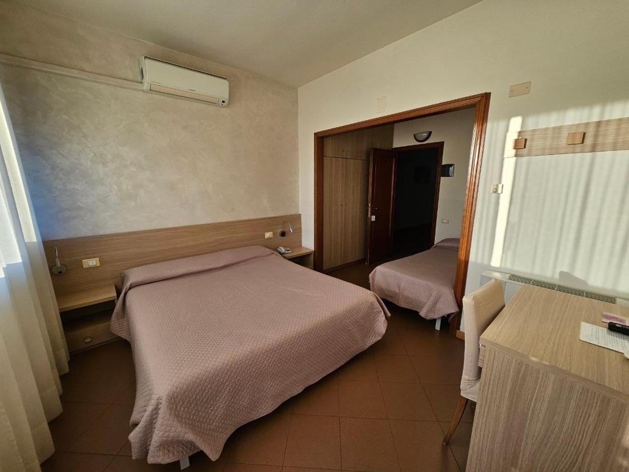 Albergo Nyers Perugia Dış mekan fotoğraf