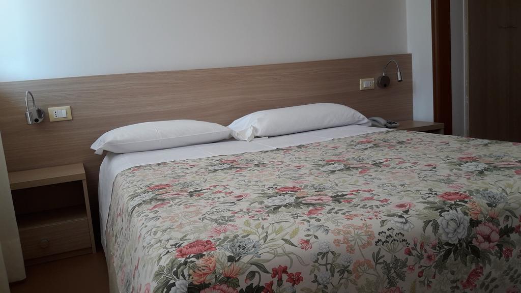 Albergo Nyers Perugia Dış mekan fotoğraf