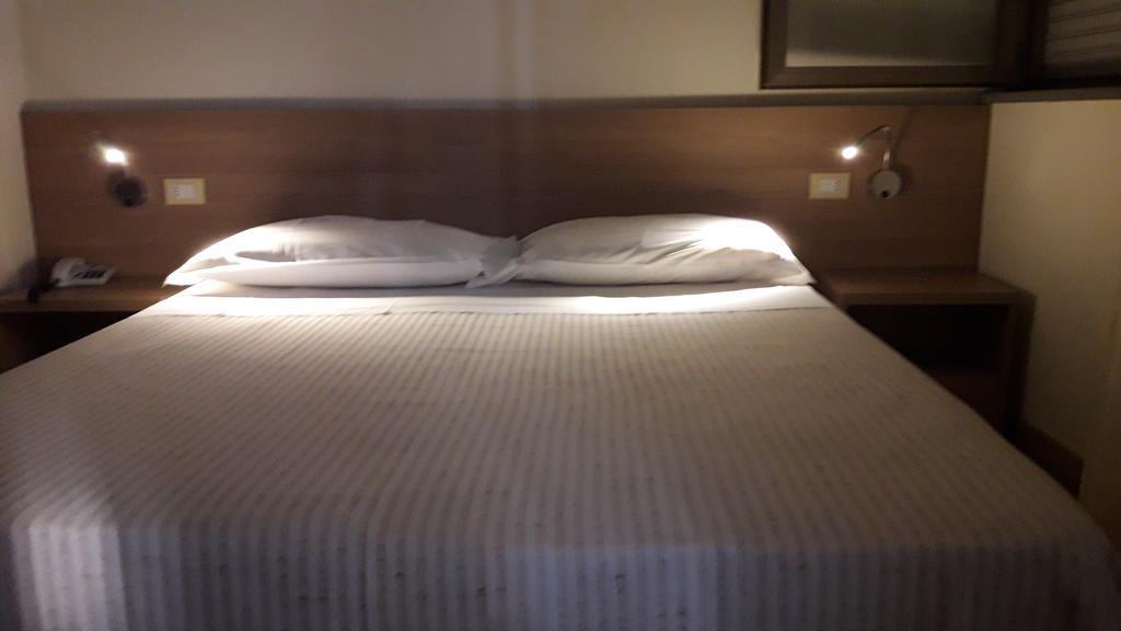 Albergo Nyers Perugia Dış mekan fotoğraf