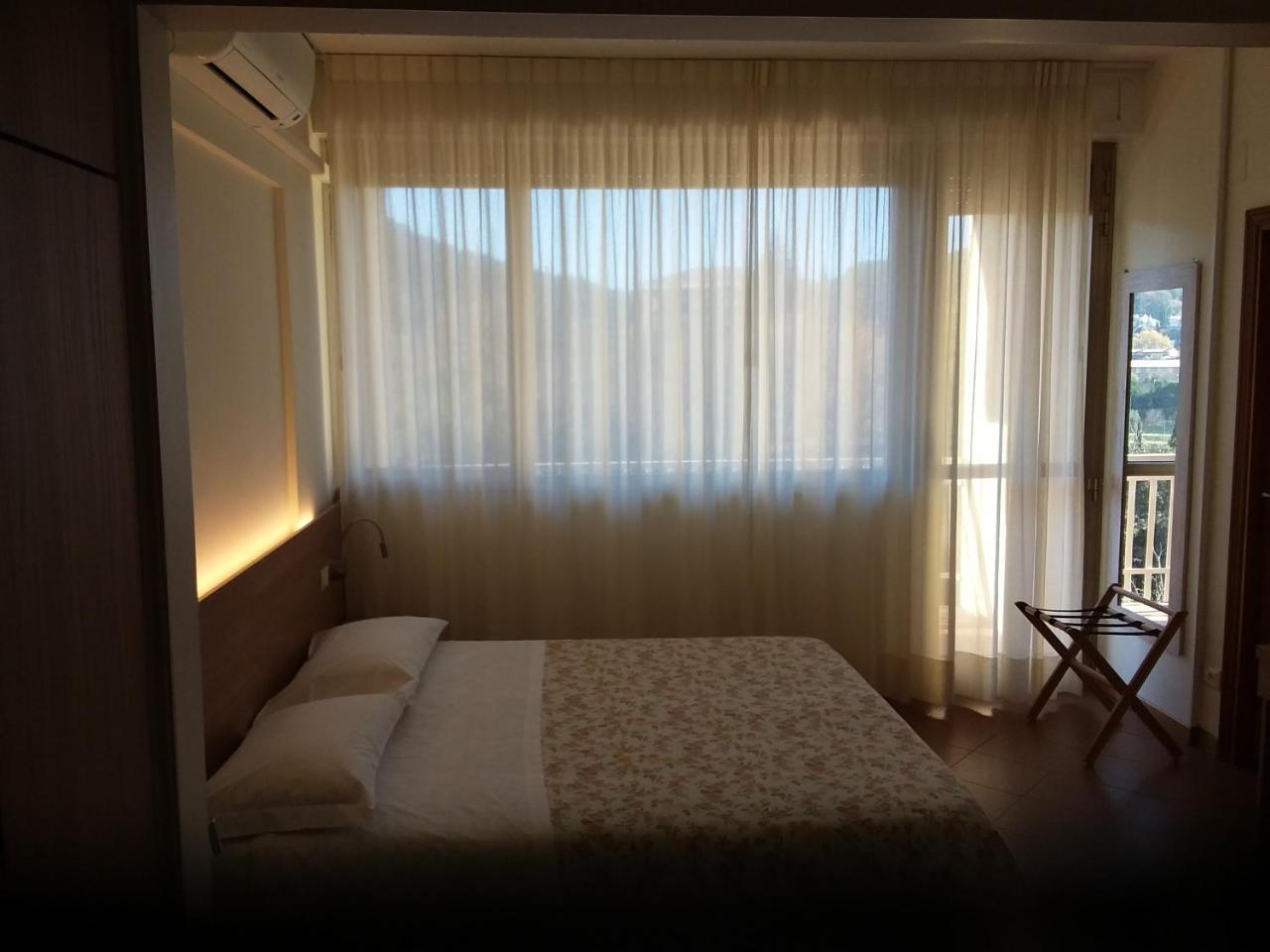 Albergo Nyers Perugia Dış mekan fotoğraf