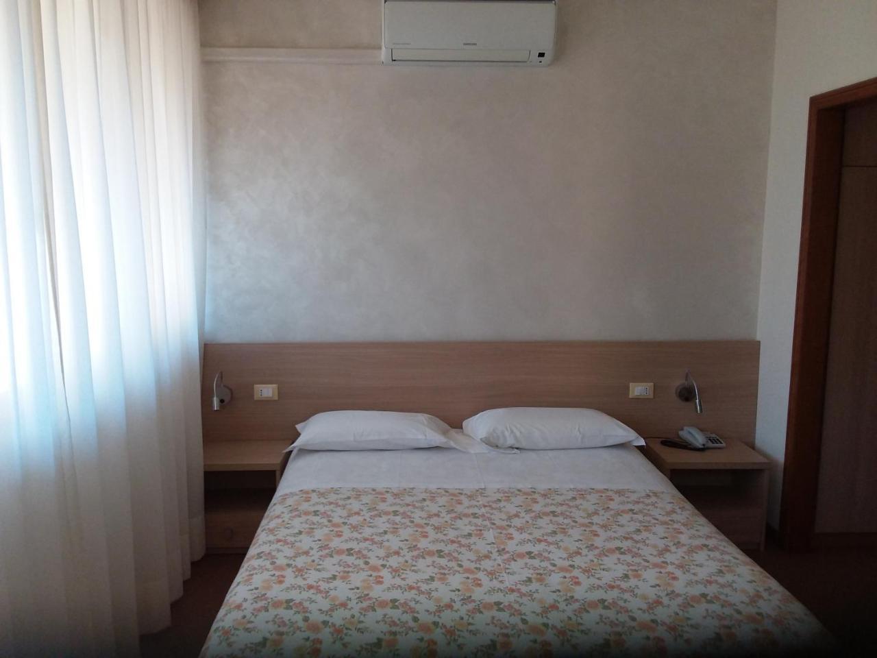 Albergo Nyers Perugia Dış mekan fotoğraf