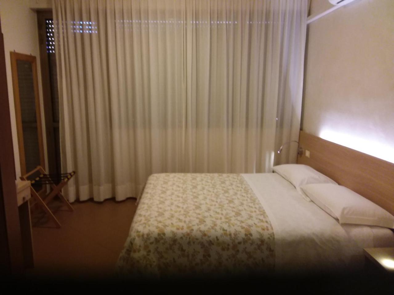 Albergo Nyers Perugia Dış mekan fotoğraf